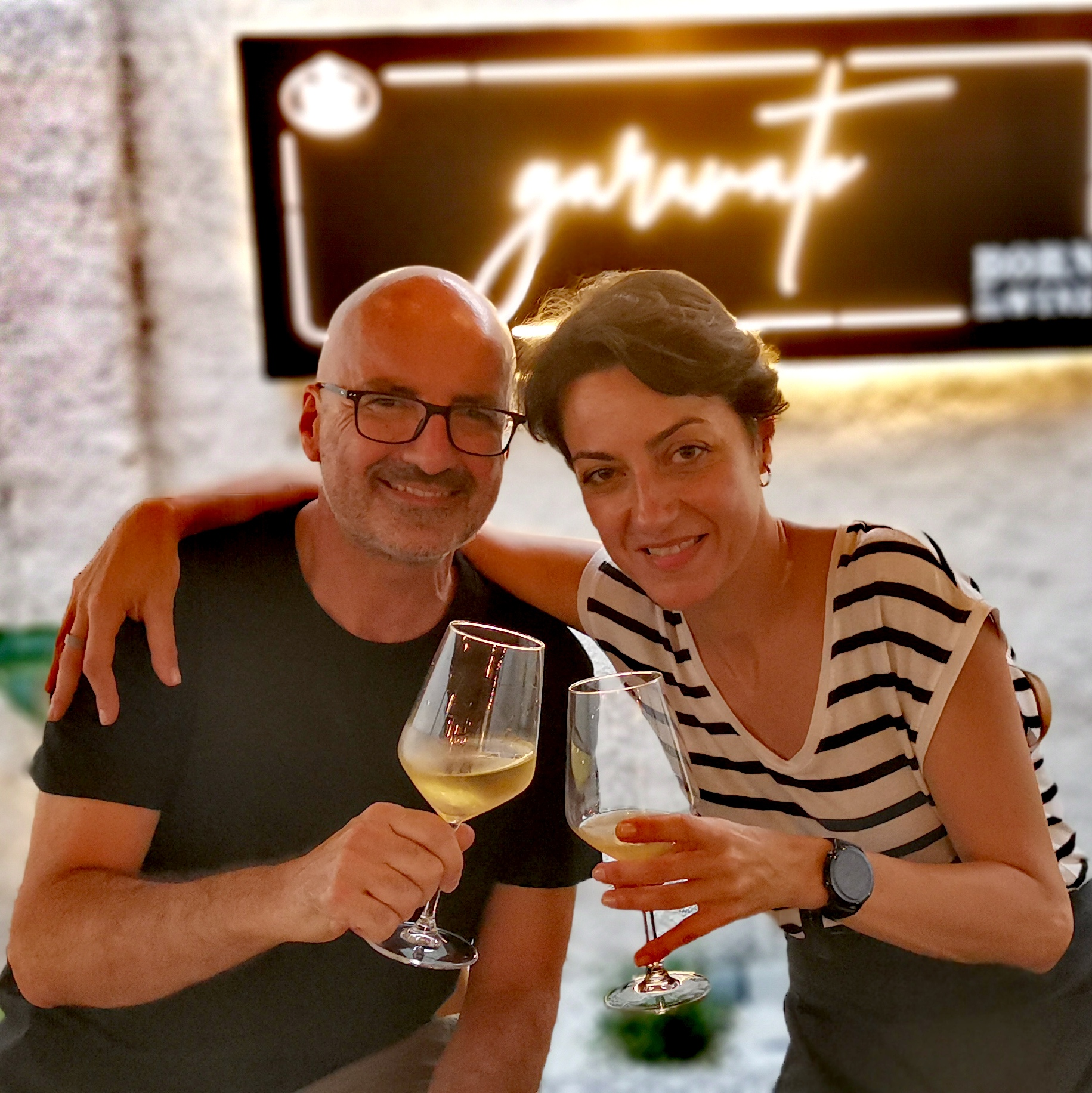 Carol y Fon — Garavato Vinoteca